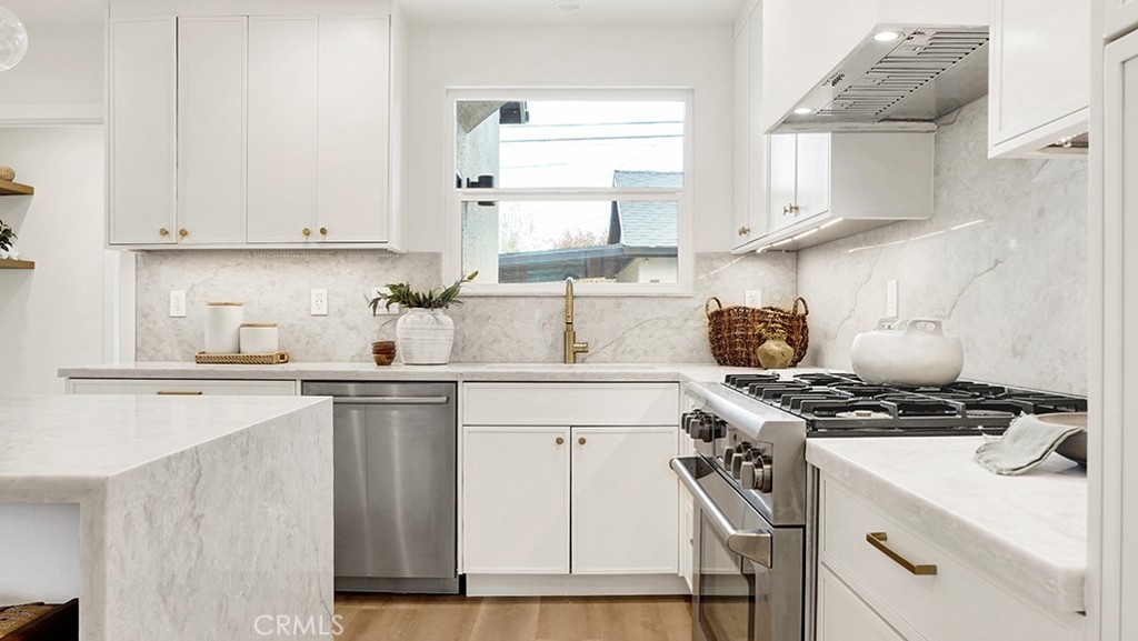 MLS #OC25275782 image #19