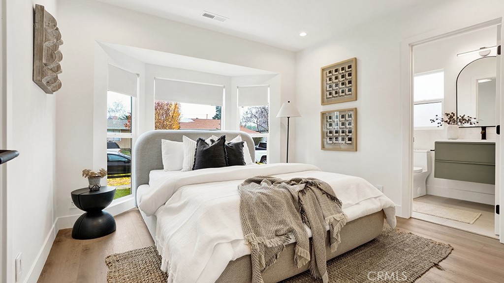 MLS #OC25275782 image #21