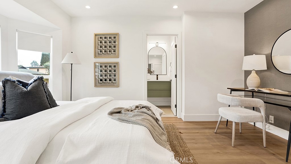 MLS #OC25275782 image #22