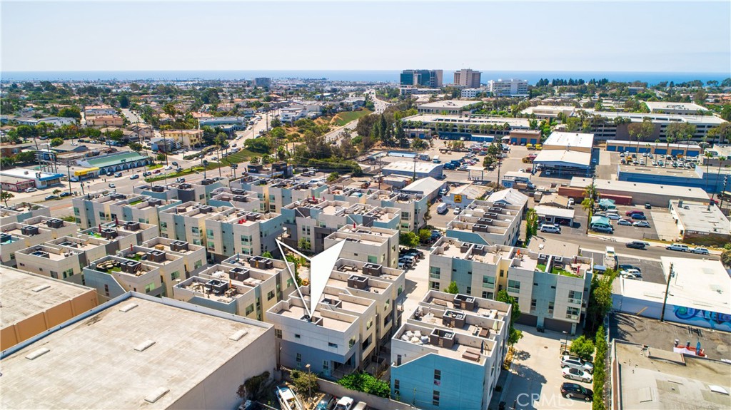 MLS #OC25275842 image #1