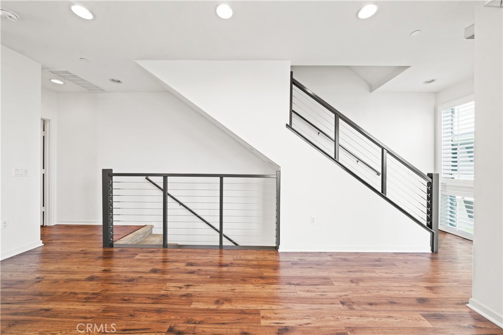 MLS #OC25275842 image #12