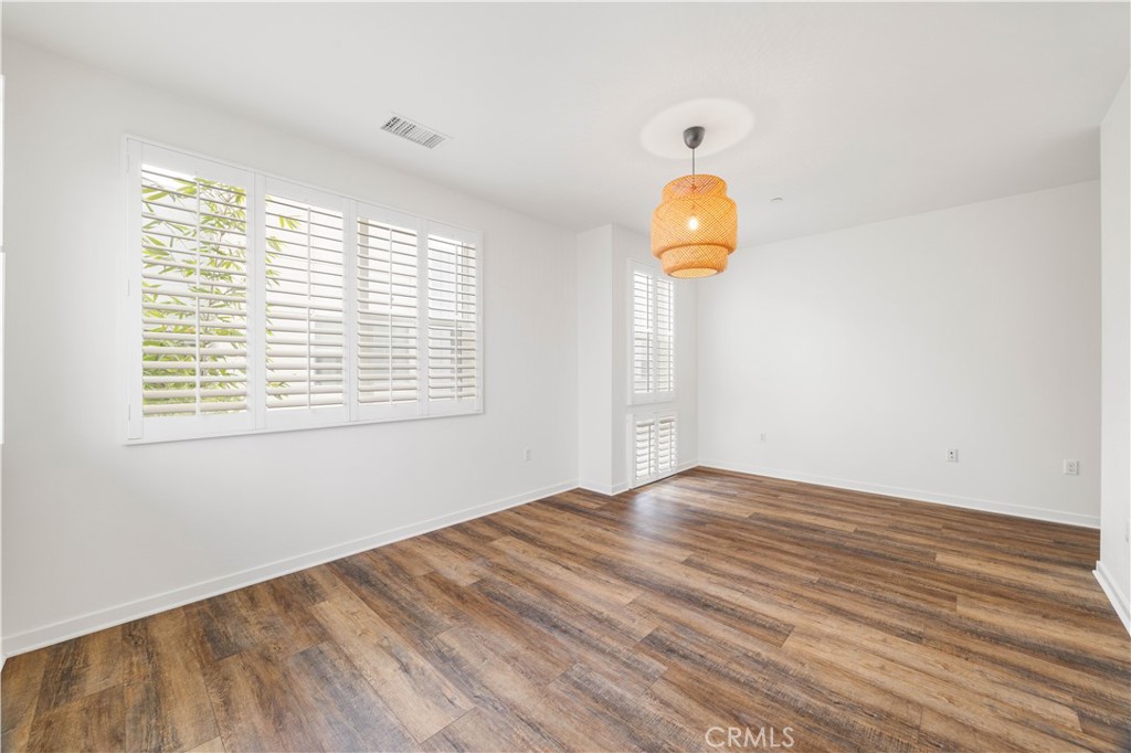 MLS #OC25275842 image #26