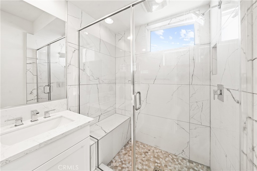 MLS #OC25275842 image #29