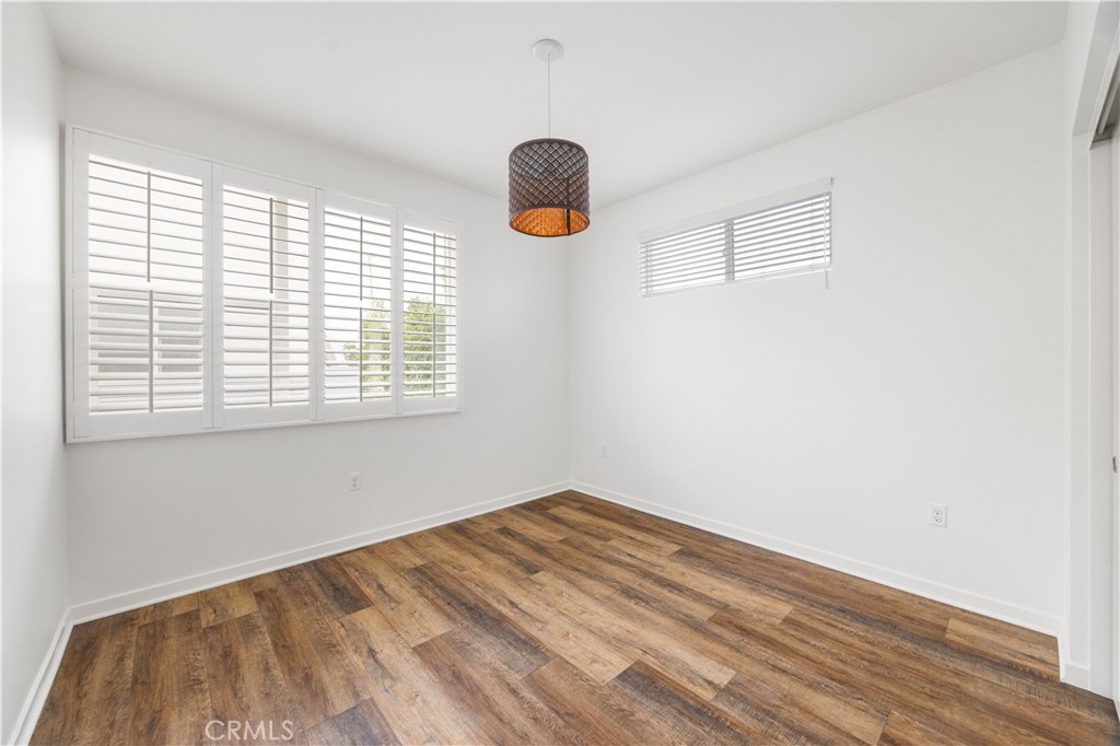 MLS #OC25275842 image #32