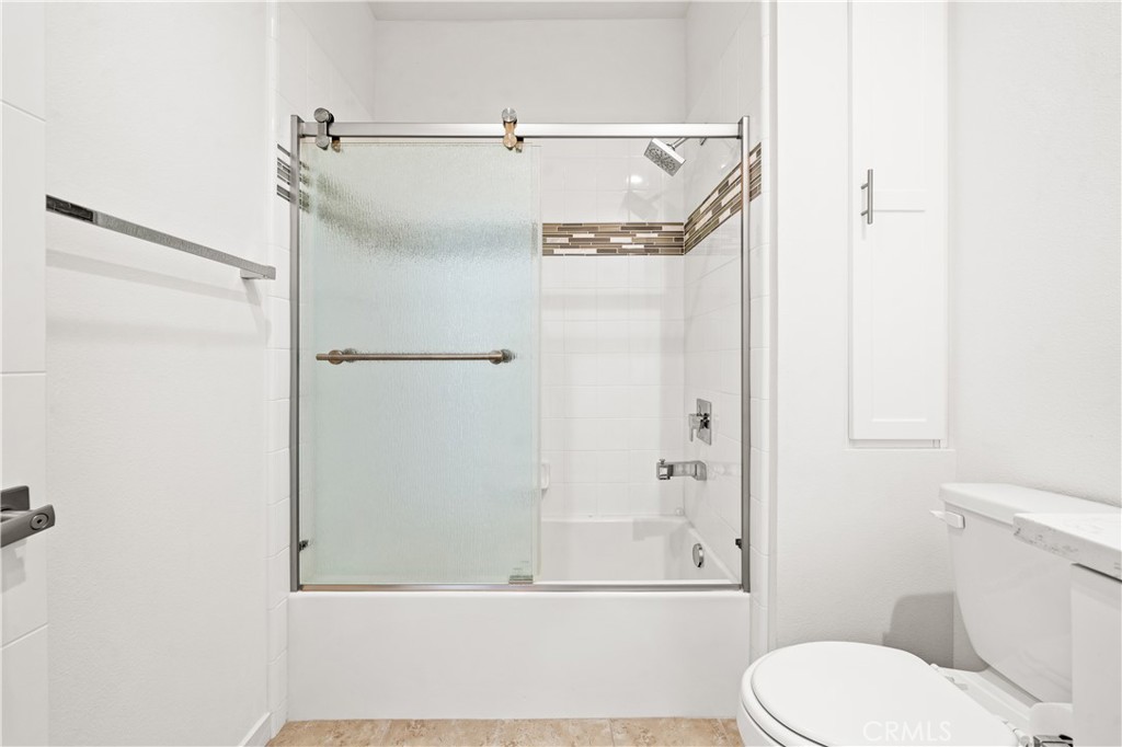 MLS #OC25275842 image #35