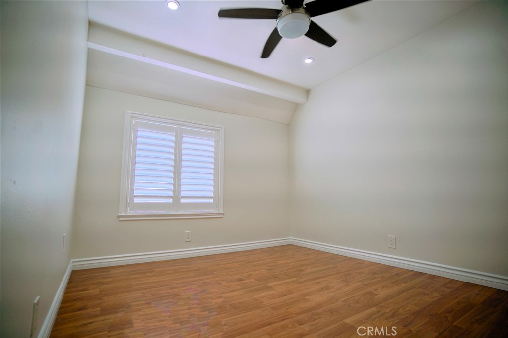 MLS #OC25275850 image #10