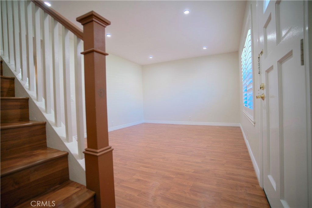 MLS #OC25275850 image #13