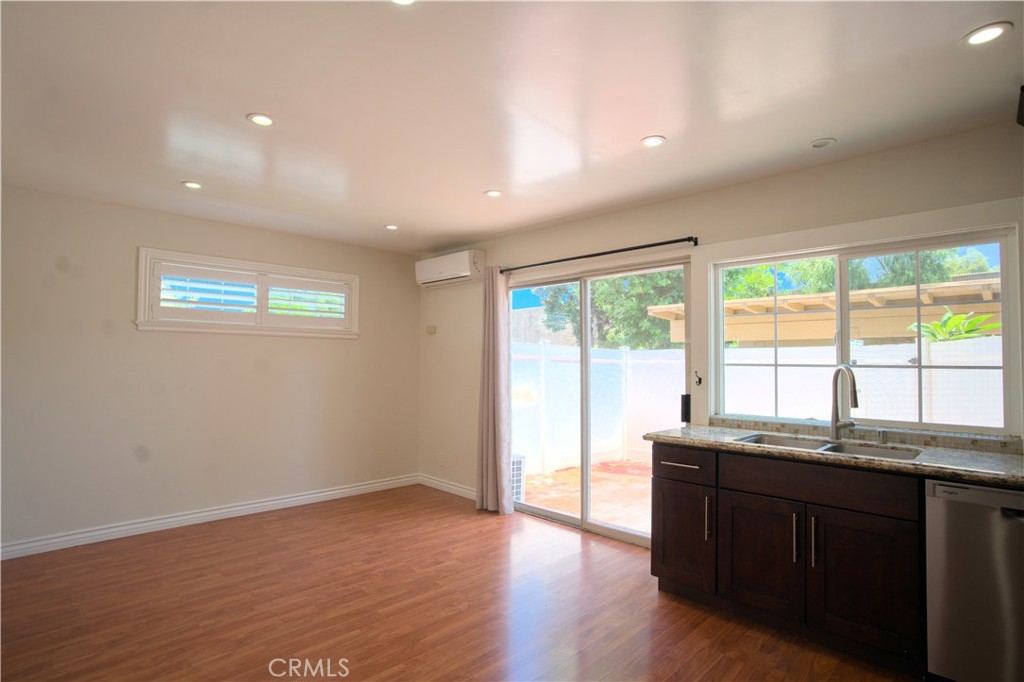 MLS #OC25275850 image #19