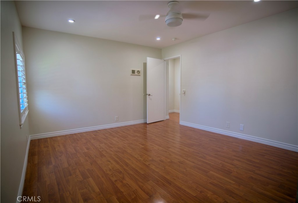 MLS #OC25275850 image #5