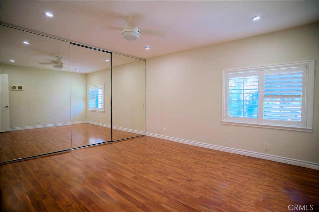 MLS #OC25275850 image #6