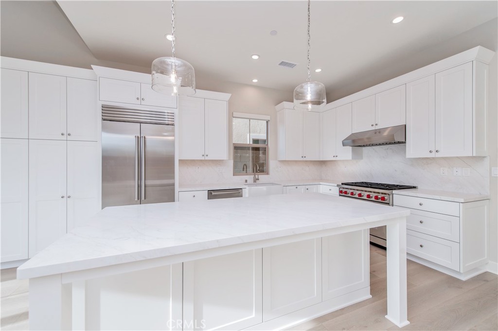 MLS #OC25275856 image #16