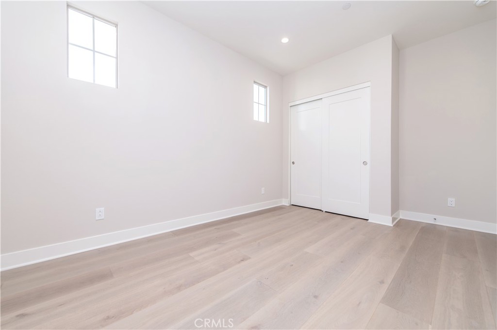 MLS #OC25275856 image #22