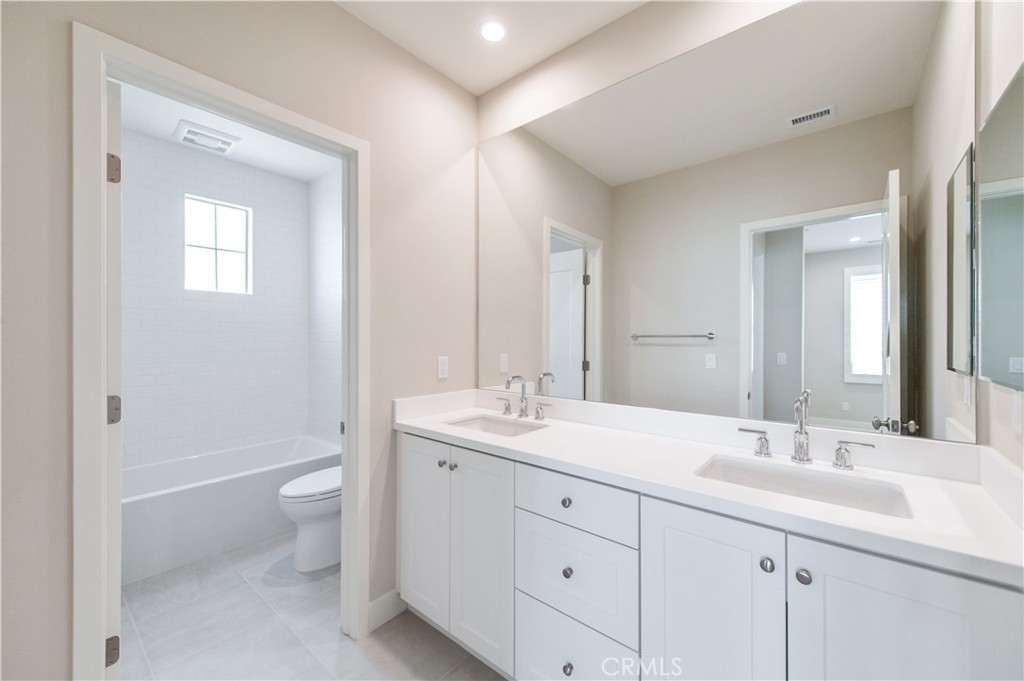 MLS #OC25275856 image #23