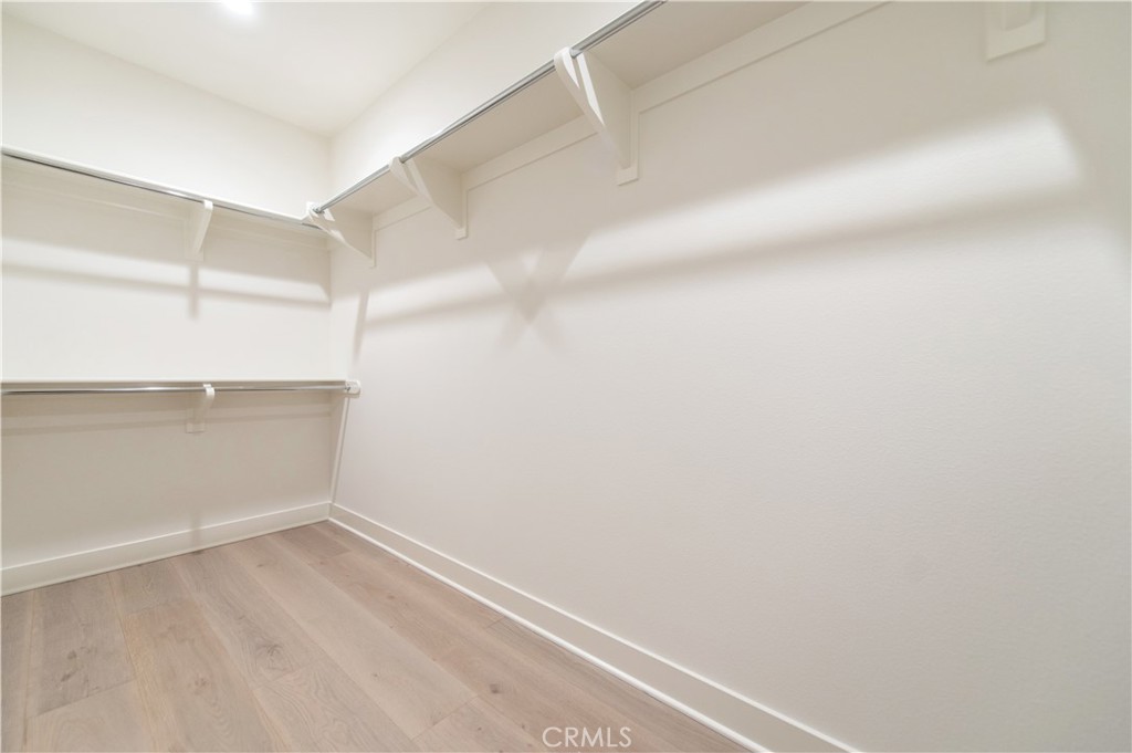 MLS #OC25275856 image #29