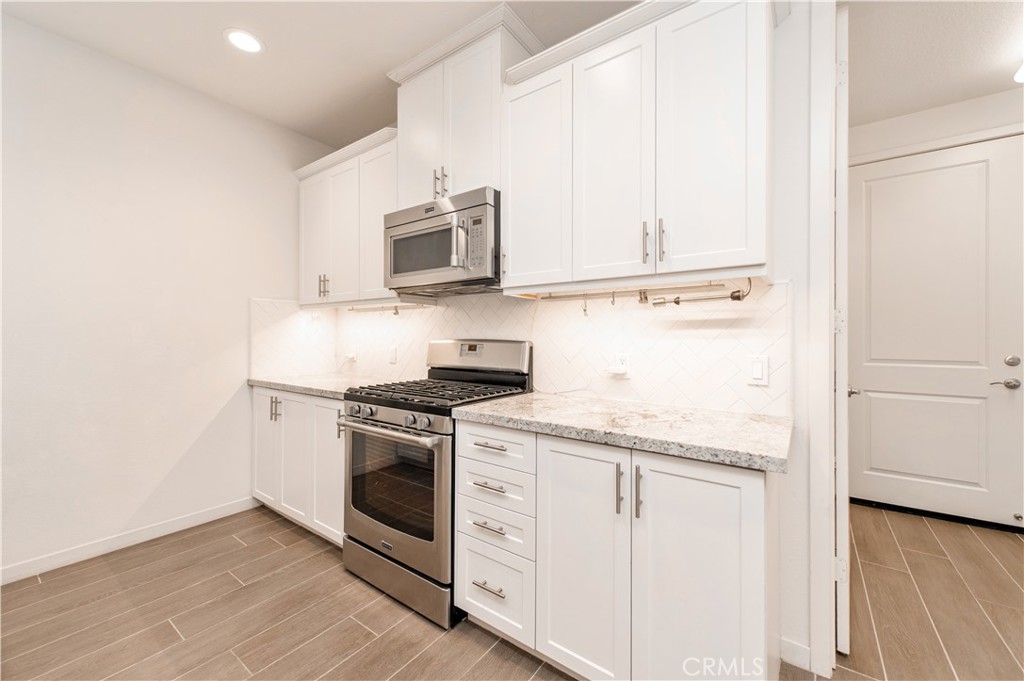 MLS #OC25275869 image #4