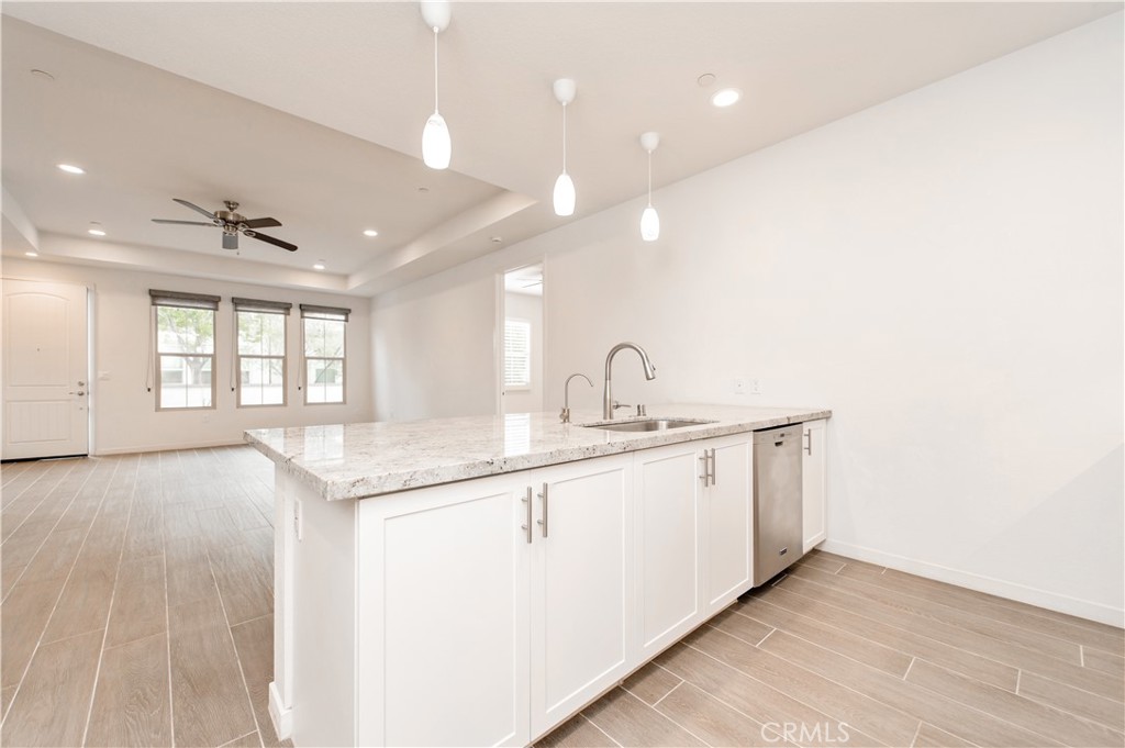 MLS #OC25275869 image #5