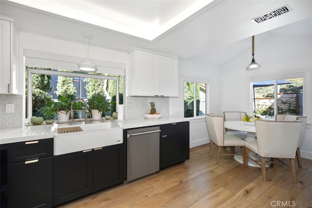 MLS #OC25275923 image #13