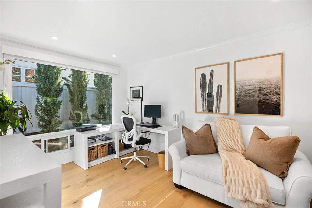 MLS #OC25275923 image #19