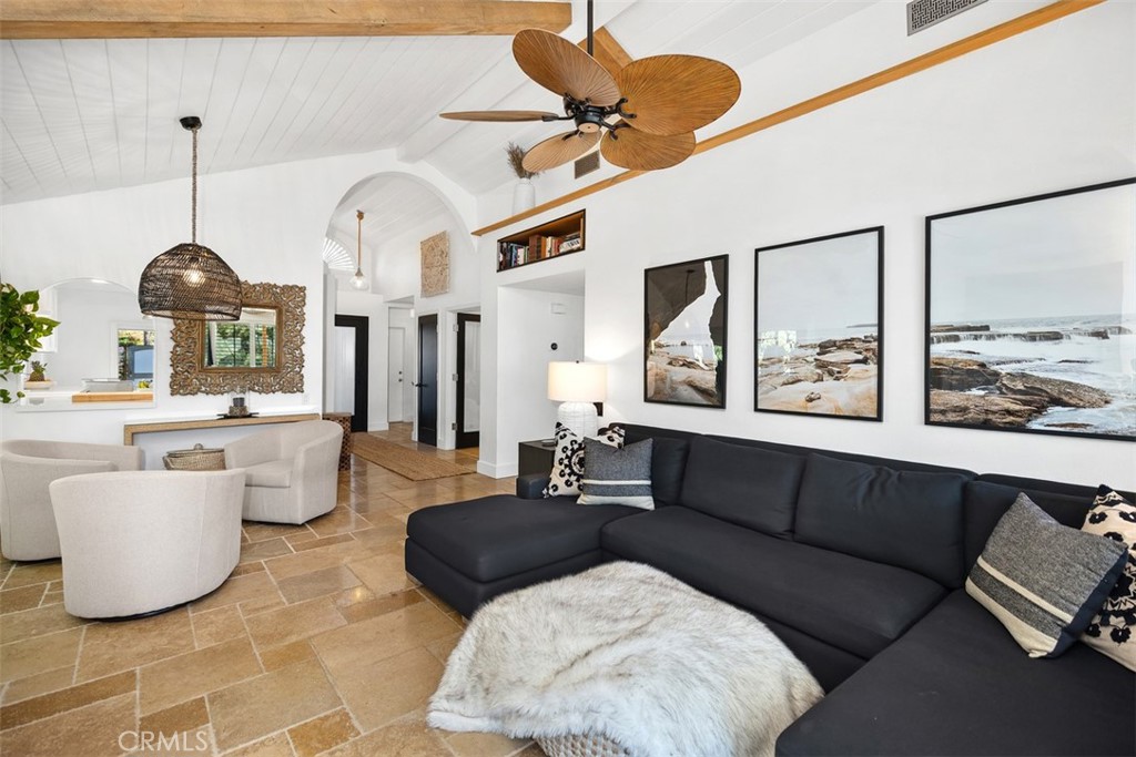 MLS #OC25275923 image #9