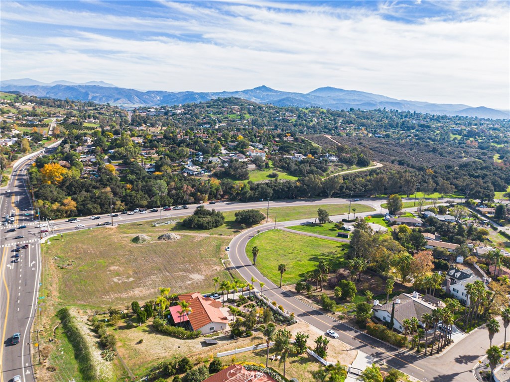 MLS #OC25275947 image #10