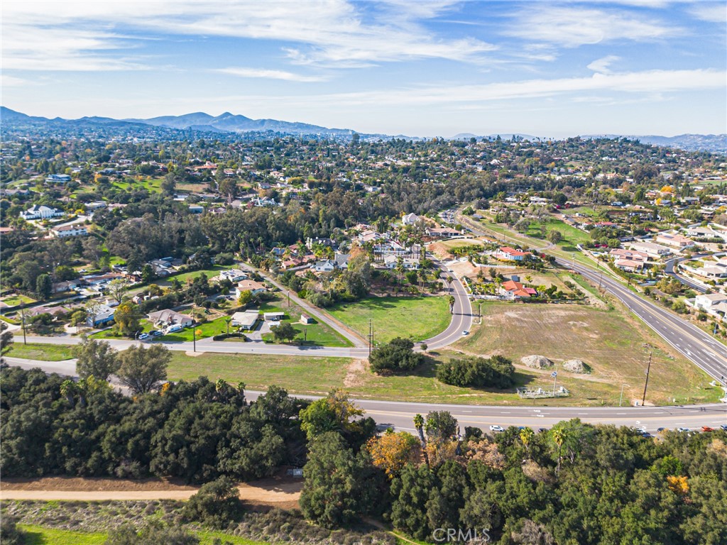 MLS #OC25275947 image #22