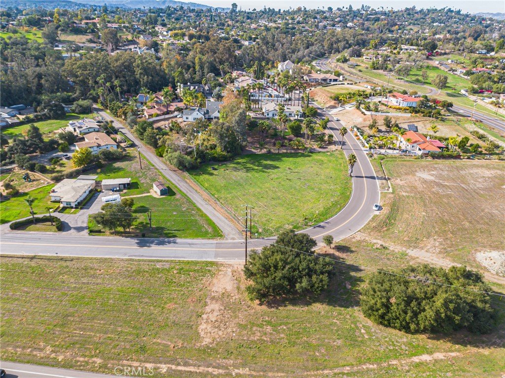 MLS #OC25275947 image #23