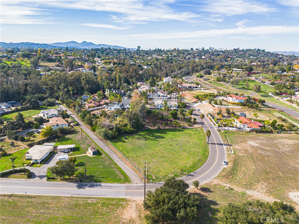 MLS #OC25275947 image #24