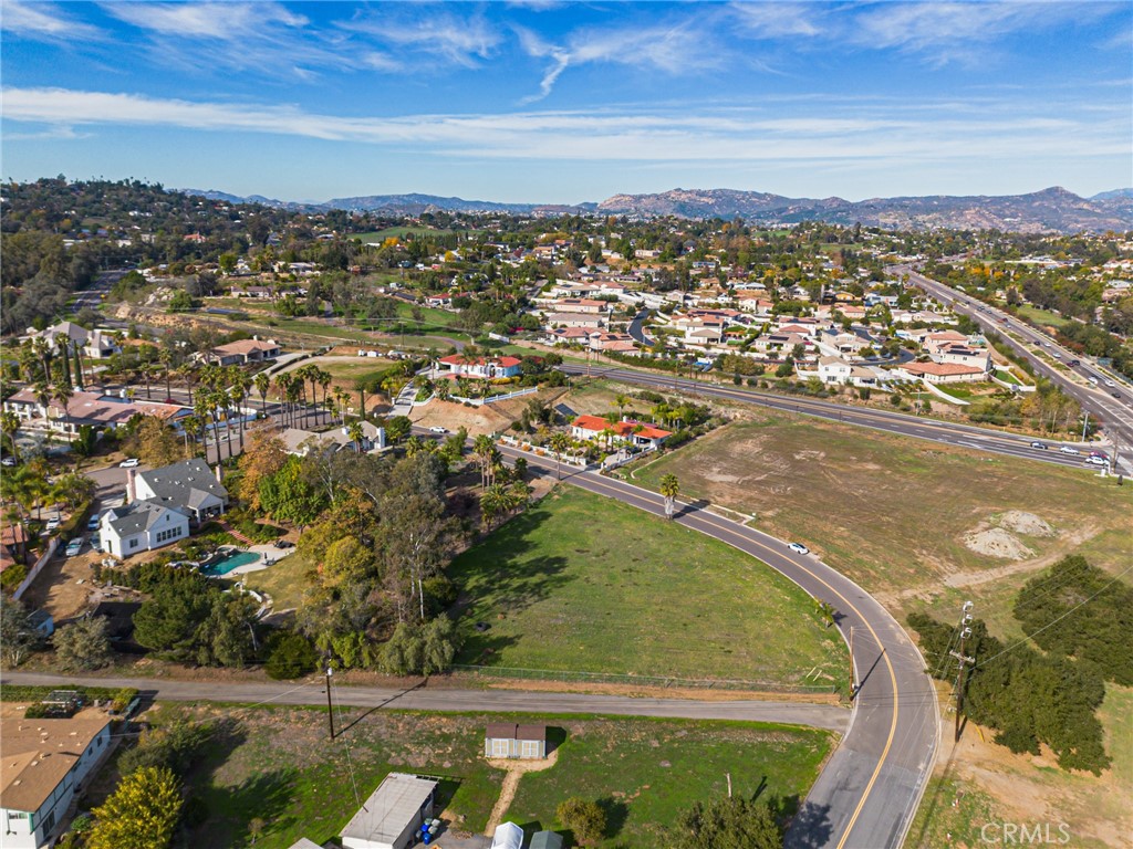 MLS #OC25275947 image #29