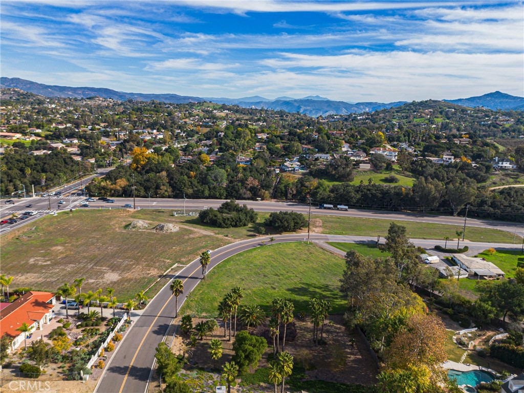 MLS #OC25275947 image #34