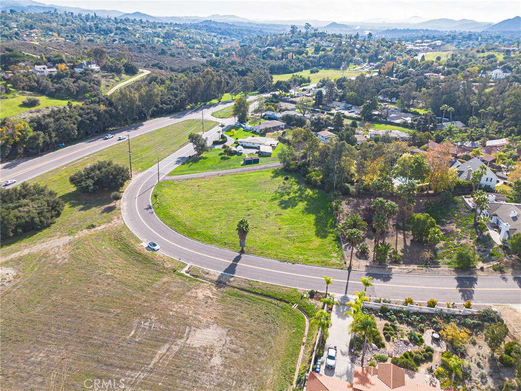 MLS #OC25275947 image #38