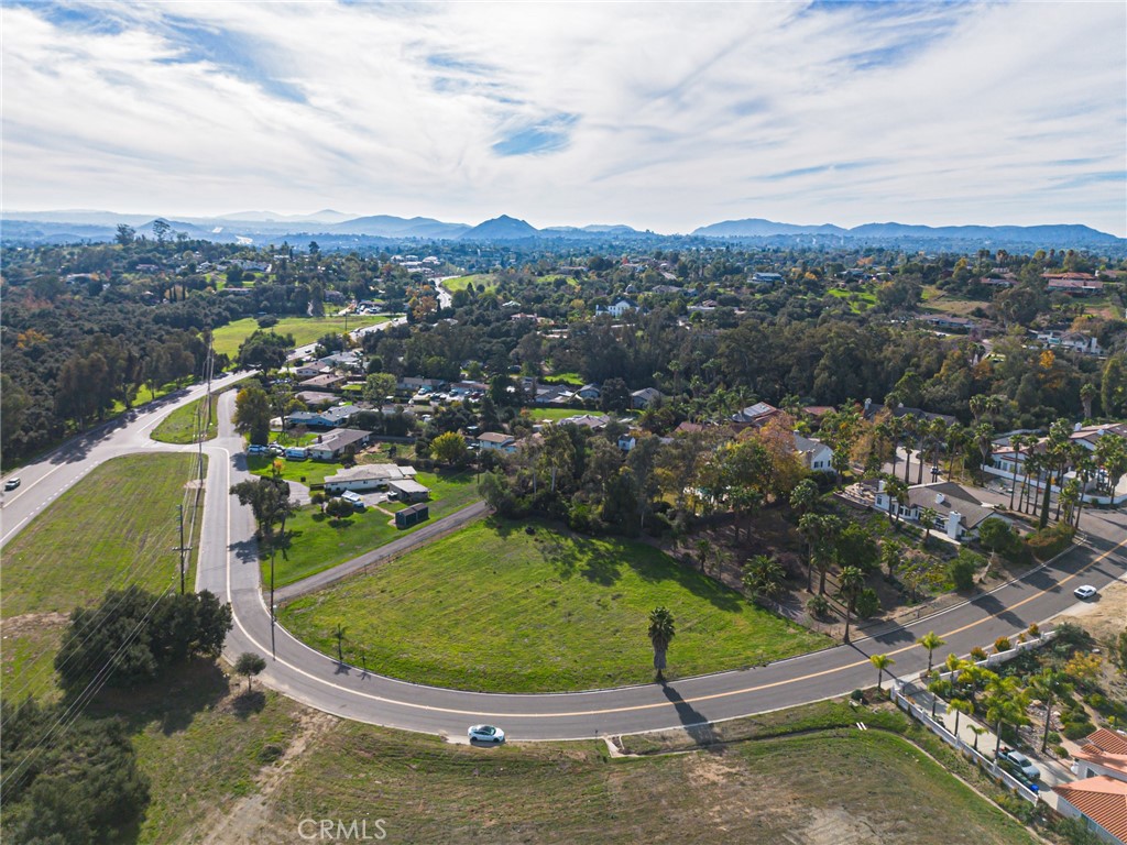 MLS #OC25275947 image #40