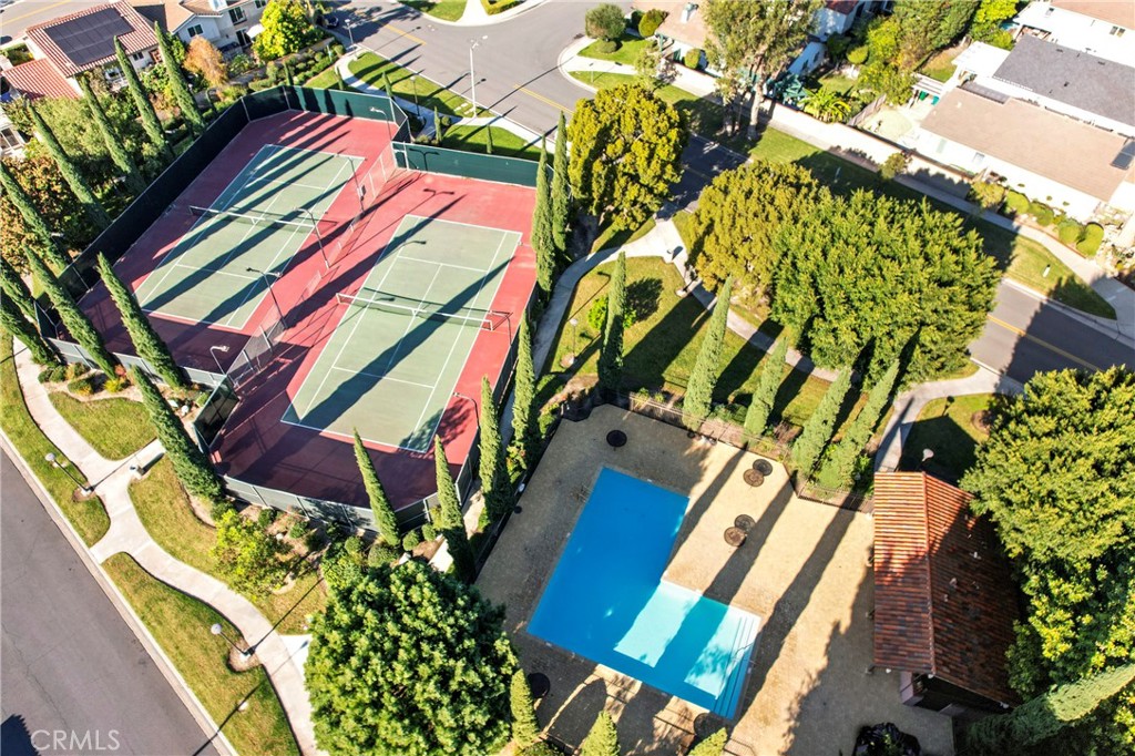 MLS #OC25275984 image #17