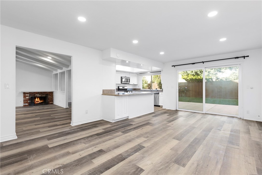 MLS #OC25275984 image #20