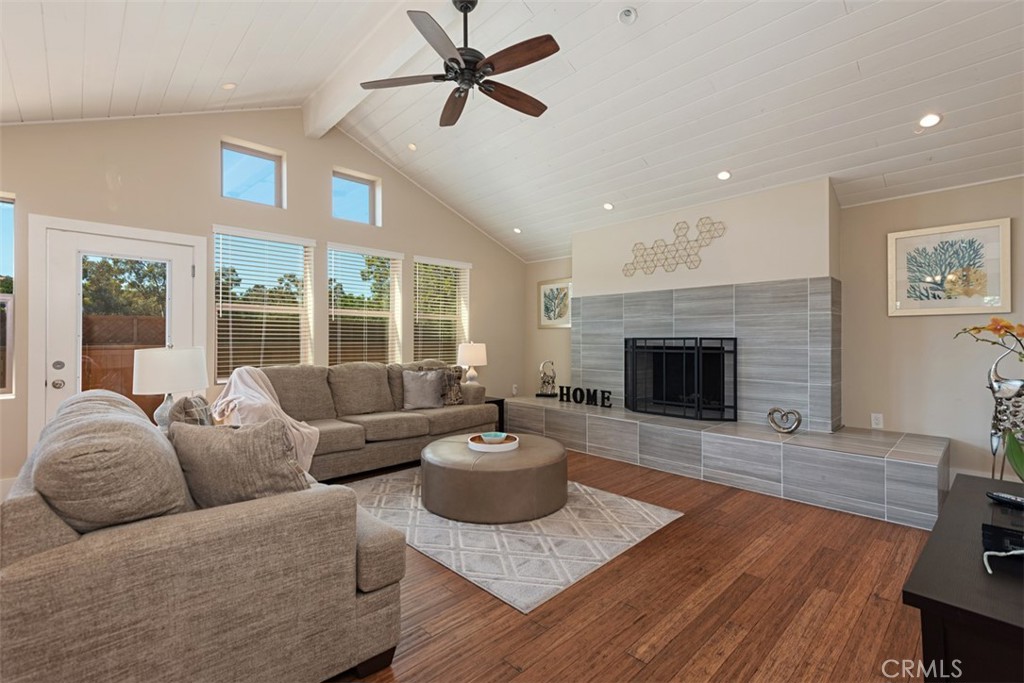 MLS #OC25275989 image #2