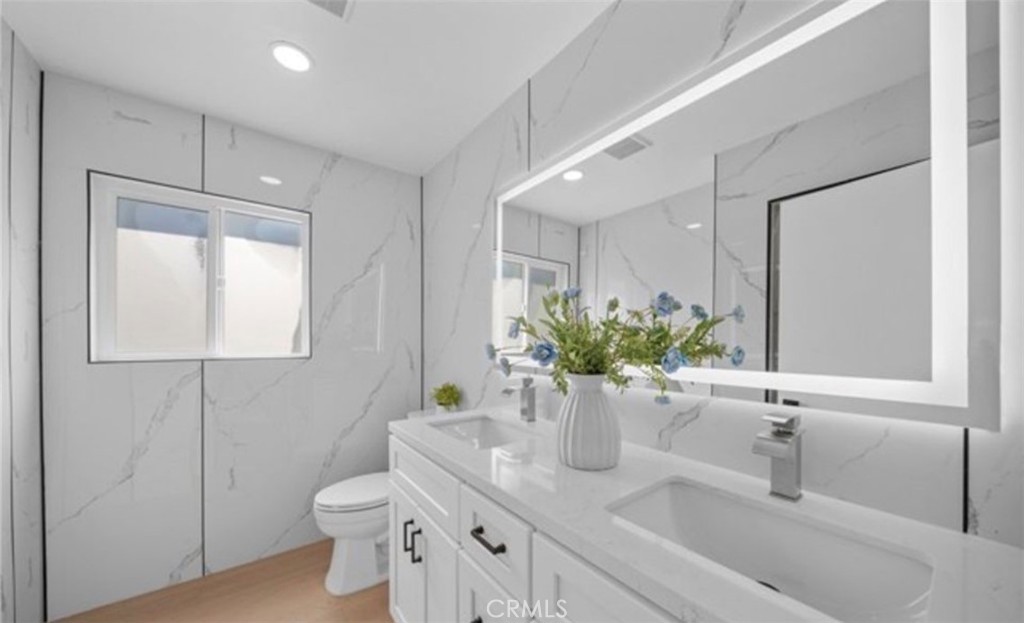 MLS #OC25276023 image #16