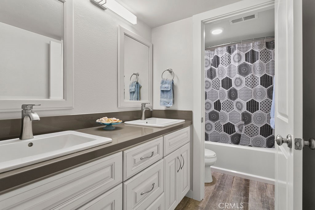 MLS #OC25276051 image #17