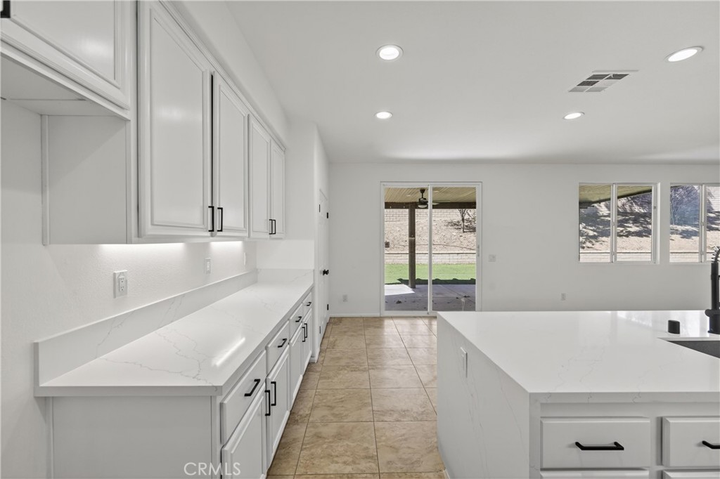 MLS #OC25276077 image #23