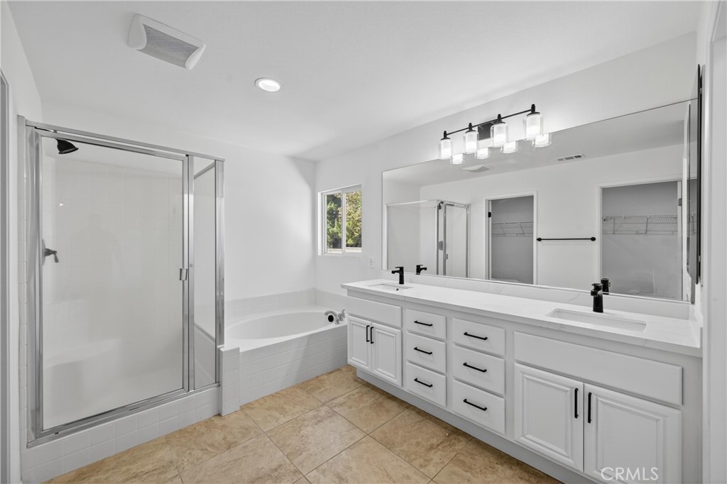 MLS #OC25276077 image #30