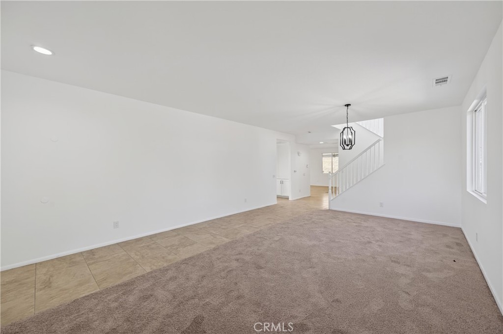 MLS #OC25276077 image #9