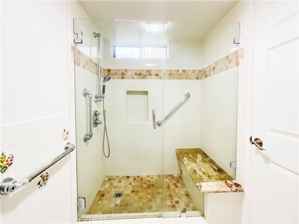 MLS #OC25276108 image #3