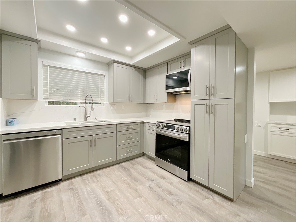 MLS #OC25276108 image #5