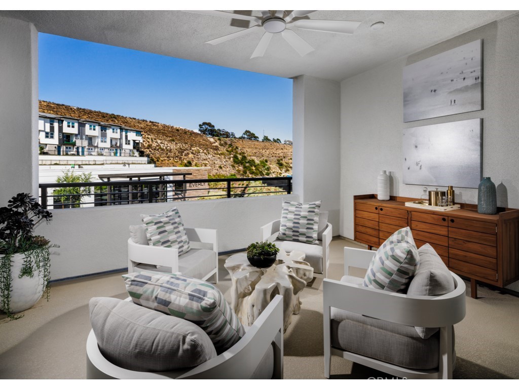 MLS #OC25276133 image #5