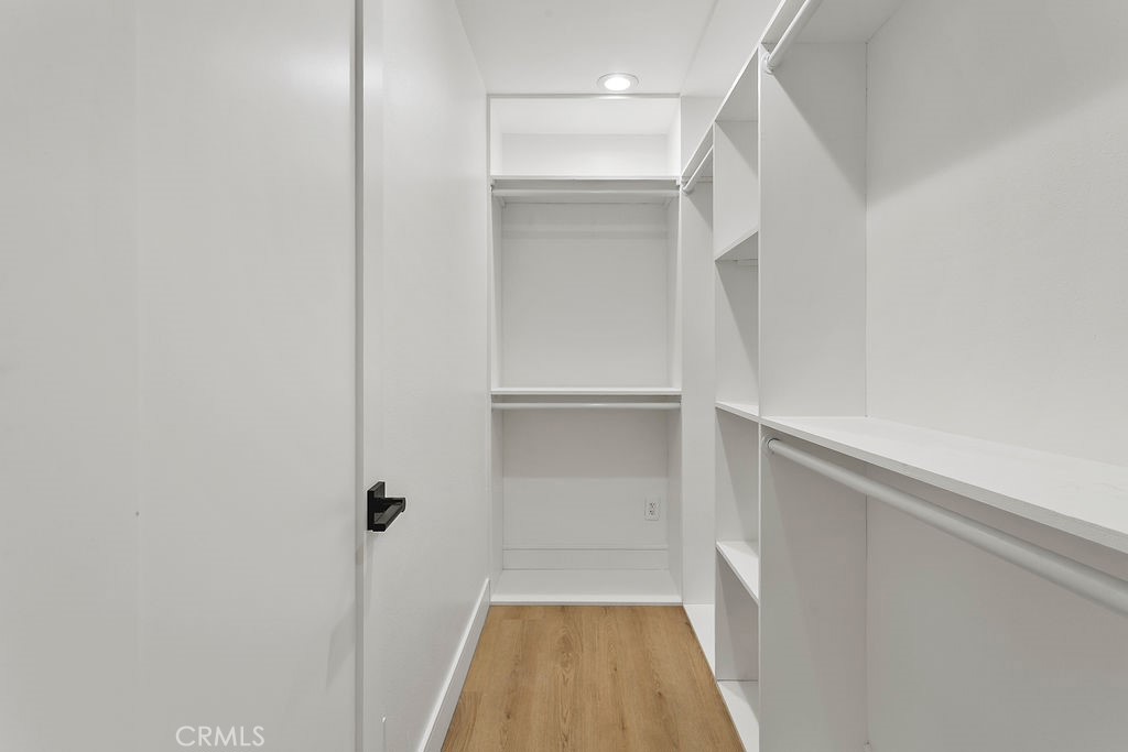 MLS #OC25275874 image #12