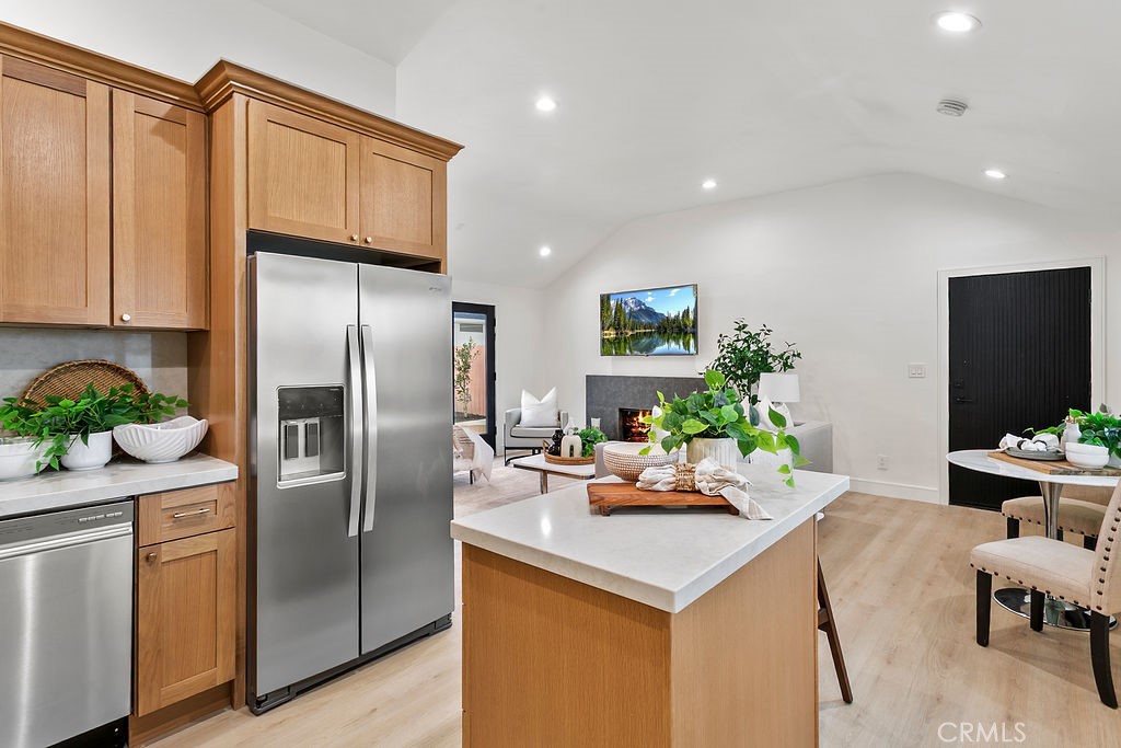 MLS #OC25275874 image #18