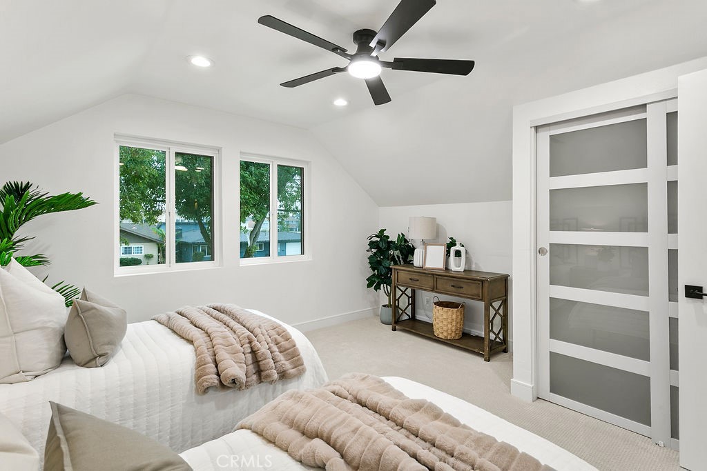 MLS #OC25275874 image #24