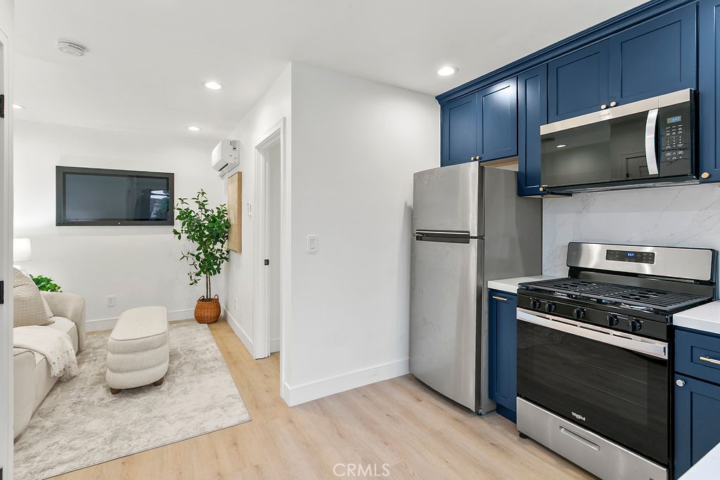 MLS #OC25275874 image #35