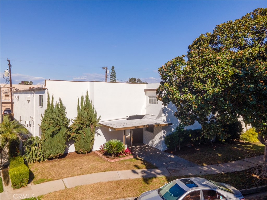 MLS #OC25276298 image #0