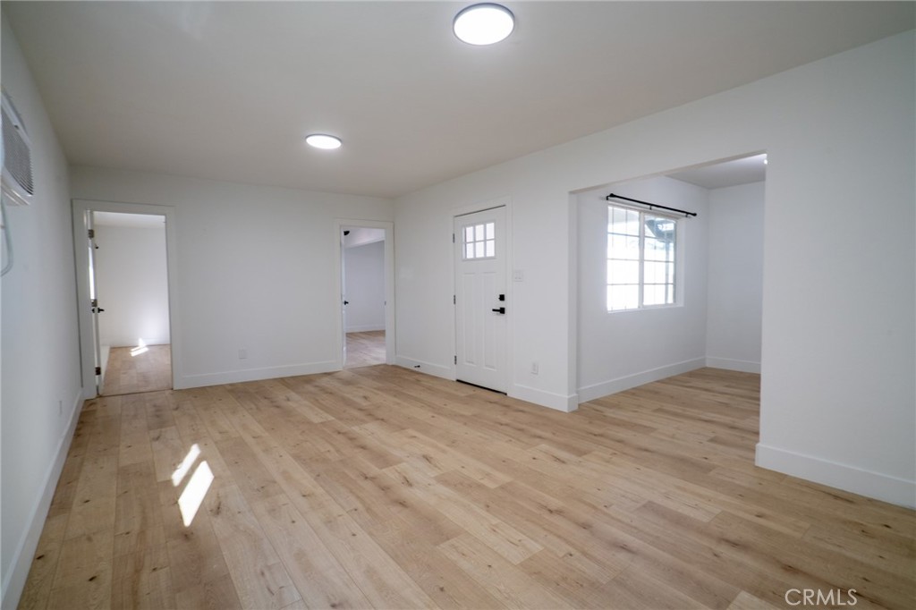 MLS #OC25276298 image #5