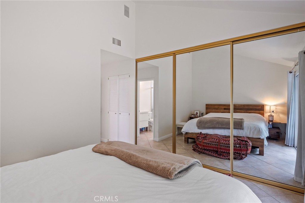 MLS #OC25276354 image #18