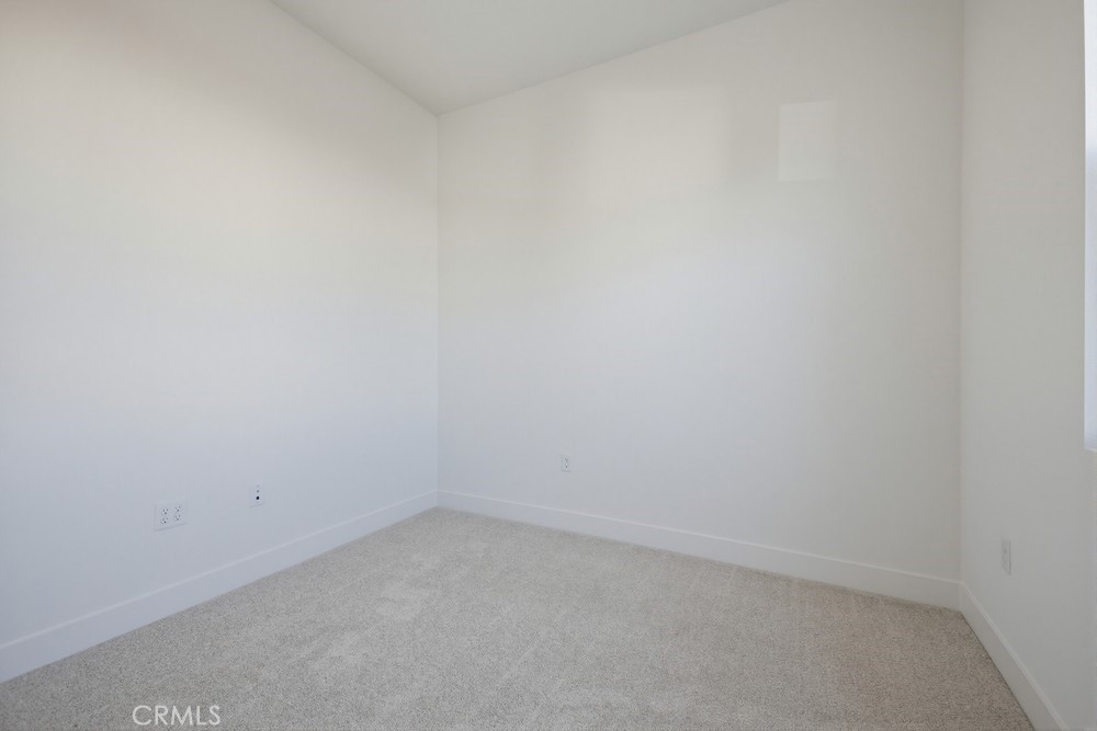 MLS #OC25276369 image #15